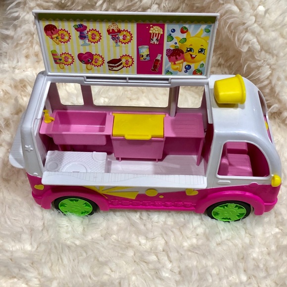 PRICE FIRM NIB SHOPKINS ICE CREAM TRUCK - Picture 6 of 7